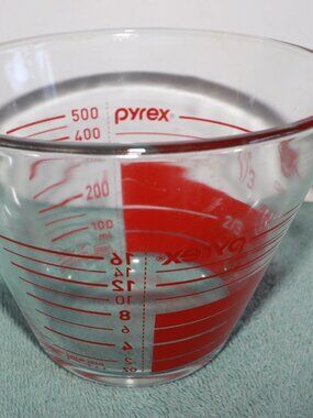 Vintage Pyrex 2 Cup Measuring Cup Red Reverse Lettering Made in USA